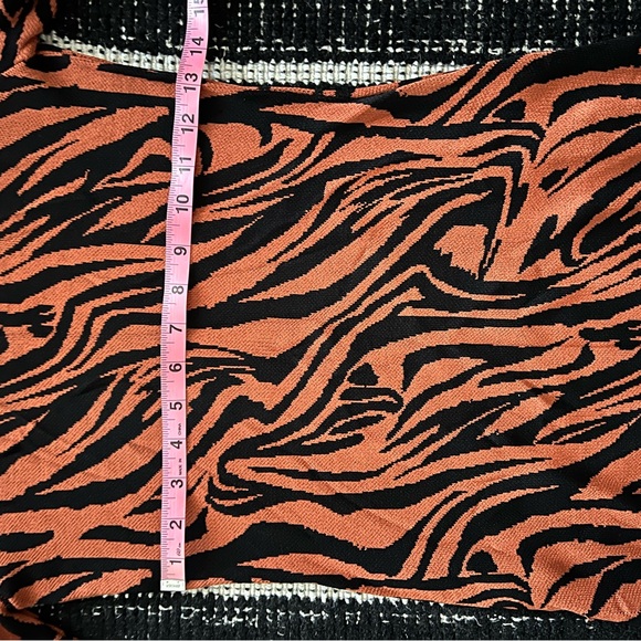 New York & Company Animal Print Knit Sweater Dress — Women’s M - Picture 6 of 8